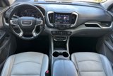 Used 2022 GMC Terrain SLT image 3