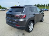 Used 2022 Jeep Compass Latitude image 3