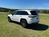 Used 2023 Jeep Grand Cherokee Limited image 3