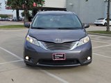 Used 2017 Toyota Sienna XLE image 2