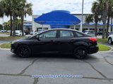 Used 2016 Ford Focus SE w/ Equipment Group 201A image 2