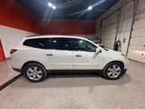 Used 2017 Chevrolet Traverse Premier image 2