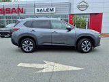 Used 2022 Nissan Rogue SV w/ SV Premium Package image 2