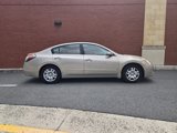 Used 2010 Nissan Altima 2.5 S image 2