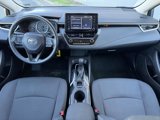 Used 2022 Toyota Corolla LE image 2