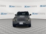 Used 2012 Jeep Liberty Limited Jet w/ Comfort/Convenience Group image 3