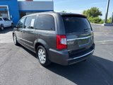 Used 2016 Chrysler Town & Country Touring image 5