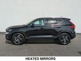 Used 2025 Volvo XC40 B5 Core image 2