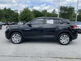 Used 2021 Volkswagen Atlas Cross Sport SE w/ Panoramic Sunroof Package image 4