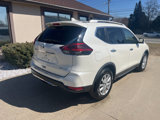 Used 2018 Nissan Rogue SV w/ Sun & Sound Touring Package image 2