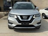 Used 2017 Nissan Rogue S image 2