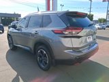 Used 2024 Nissan Rogue SV w/ SV Premium Package image 5