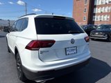 Used 2021 Volkswagen Tiguan SE w/ Panoramic Sunroof Package image 3