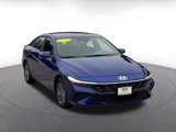 Used 2024 Hyundai Elantra SEL image 3