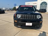 Used 2023 Jeep Renegade Latitude image 2