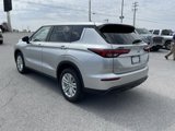 Used 2024 Mitsubishi Outlander ES image 5