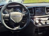 Certified 2020 Chrysler Pacifica Touring-L image 4