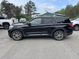 Used 2023 Ford Explorer Limited image 2