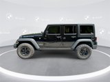 Used 2017 Jeep Wrangler Unlimited Rubicon w/ Connectivity Group image 5