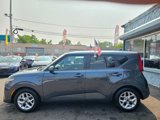 Used 2020 Kia Soul S image 2