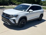 Certified 2022 Volkswagen Taos SE image 5