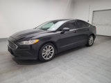 Used 2017 Ford Fusion SE w/ Fusion SE Technology Package image 2