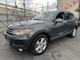 Used 2013 Volkswagen Touareg VR6 image 2