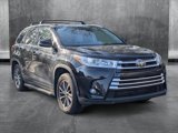 Used 2017 Toyota Highlander XLE image 3