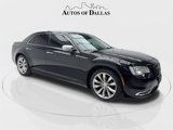 Used 2018 Chrysler 300 Limited image 2