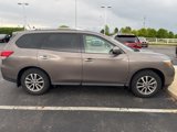 Used 2014 Nissan Pathfinder SV w/ Trailer Tow Package image 4