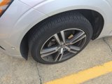 Used 2018 Volvo XC60 T5 Momentum w/ Vision Package image 4