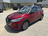 Used 2022 Nissan Kicks SV image 2