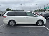 Used 2017 Toyota Sienna XLE Premium image 3