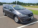 Used 2023 Chrysler Pacifica Touring-L image 2