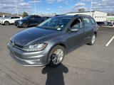 Used 2019 Volkswagen Golf S image 2