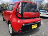 Used 2016 Kia Soul + image 6