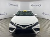 Used 2023 Toyota Camry SE image 2