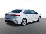 Used 2023 Toyota Corolla LE image 3