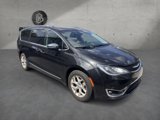 Used 2019 Chrysler Pacifica Limited image 3