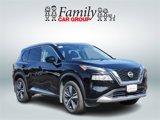 Used 2023 Nissan Rogue Platinum w/ Platinum Premium Package image 2