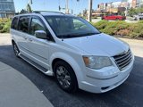 Used 2008 Chrysler Town & Country Limited w/ Entertainment Group #3 image 4