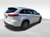 Used 2018 Toyota Highlander XLE image 5
