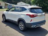 Used 2022 Kia Seltos EX image 4