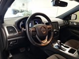 Used 2018 Jeep Grand Cherokee Laredo image 2
