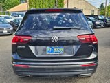 Used 2018 Volkswagen Tiguan SE w/ Panoramic Sunroof Package image 4