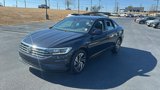 Used 2021 Volkswagen Jetta SEL image 3