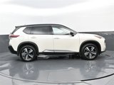 Used 2021 Nissan Rogue SL image 2