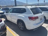 Used 2018 Volkswagen Atlas SE w/ R-Line Package image 2