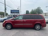 Used 2014 Chrysler Town & Country Touring-L w/ Driver Convenience Group image 4