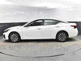 Used 2024 Nissan Altima 2.5 SV image 4